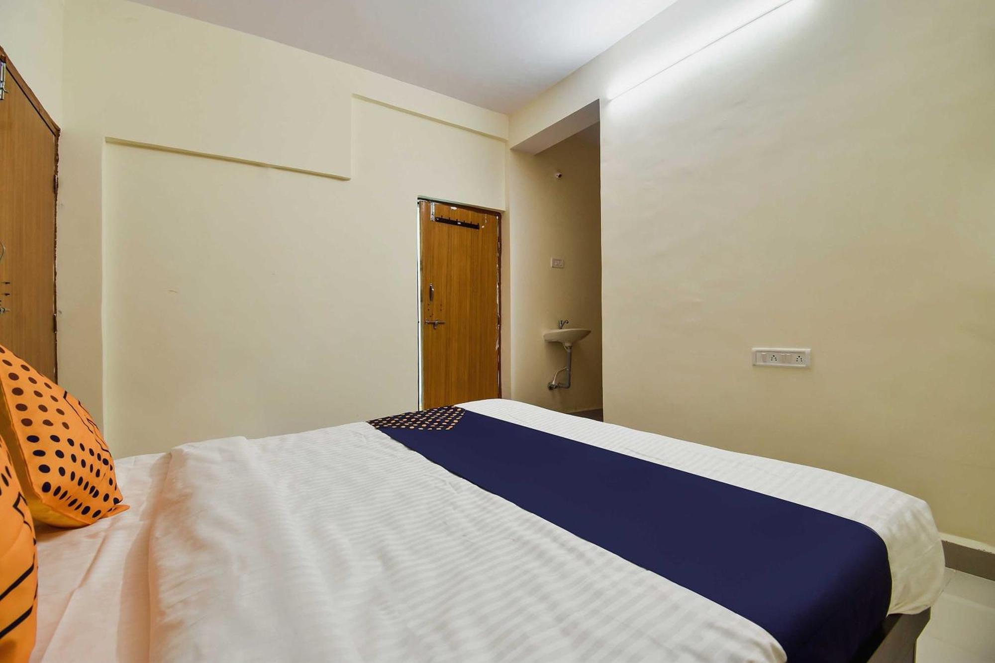 Spot On Carnival Resorts Raipur  Экстерьер фото