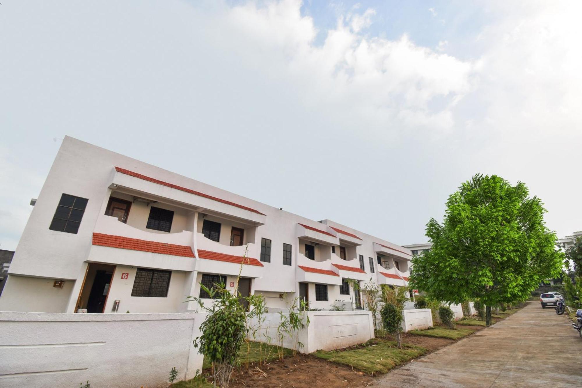 Spot On Carnival Resorts Raipur  Экстерьер фото