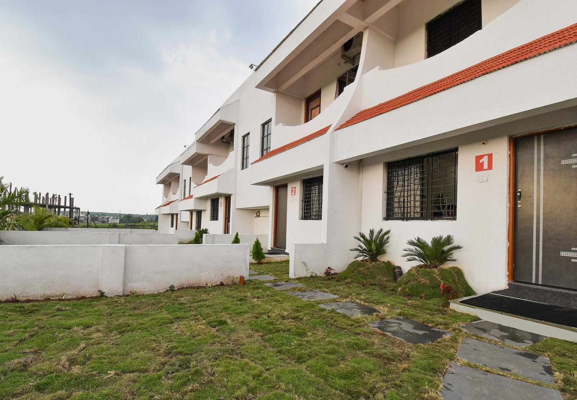 Spot On Carnival Resorts Raipur  Экстерьер фото