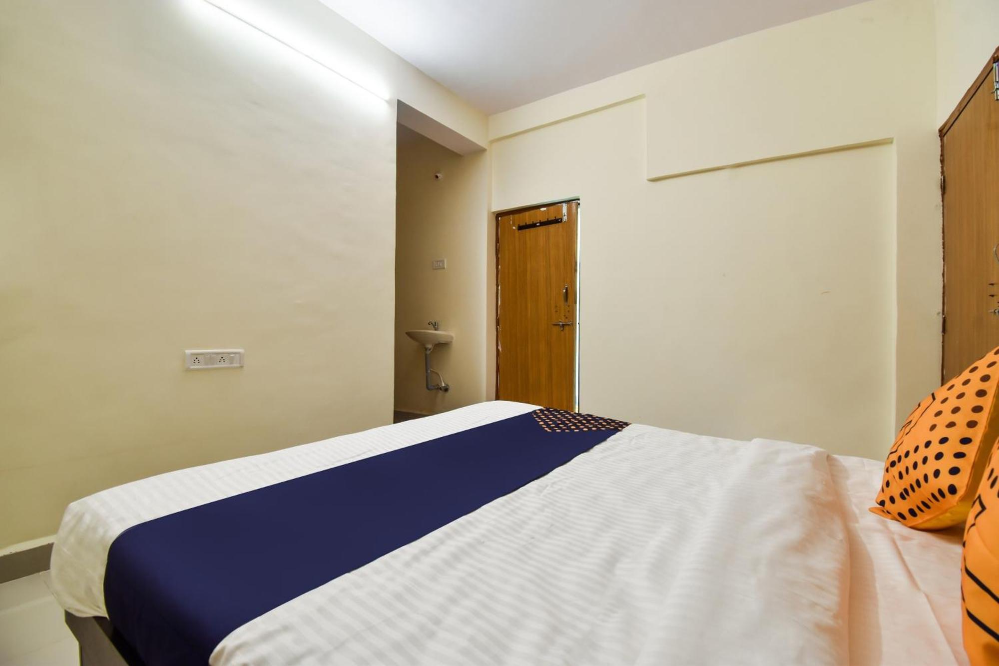 Spot On Carnival Resorts Raipur  Экстерьер фото