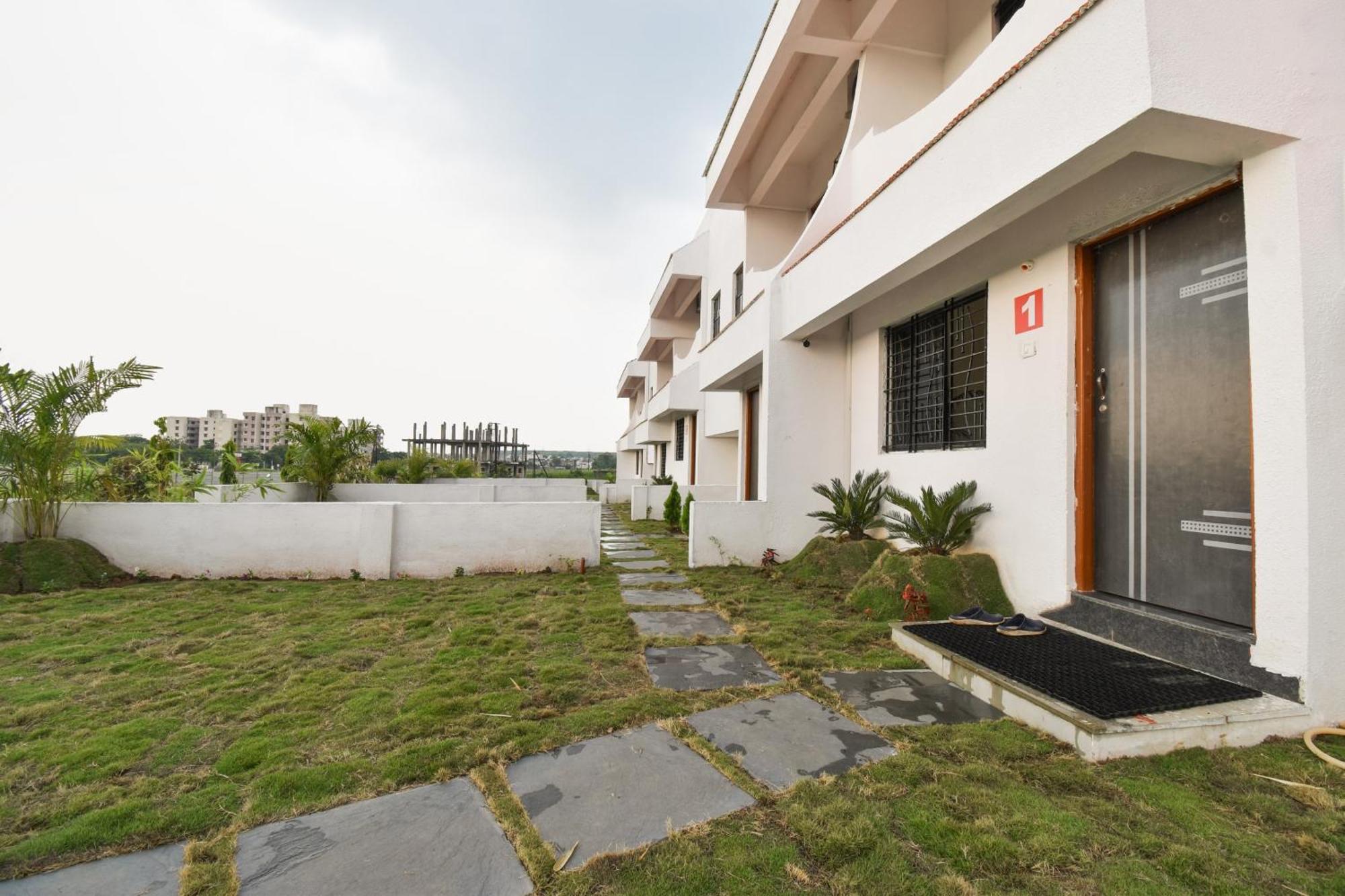 Spot On Carnival Resorts Raipur  Экстерьер фото